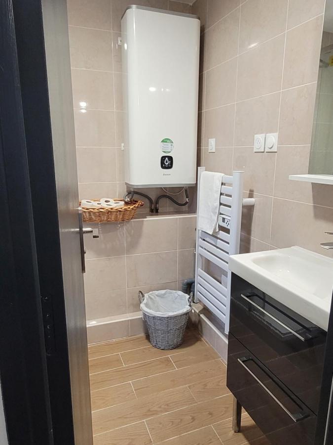 Coquet Appartement A 15Mn De Paris Et 10 Mn De Stade De France, Wifi, Netflix, Groslay Dış mekan fotoğraf