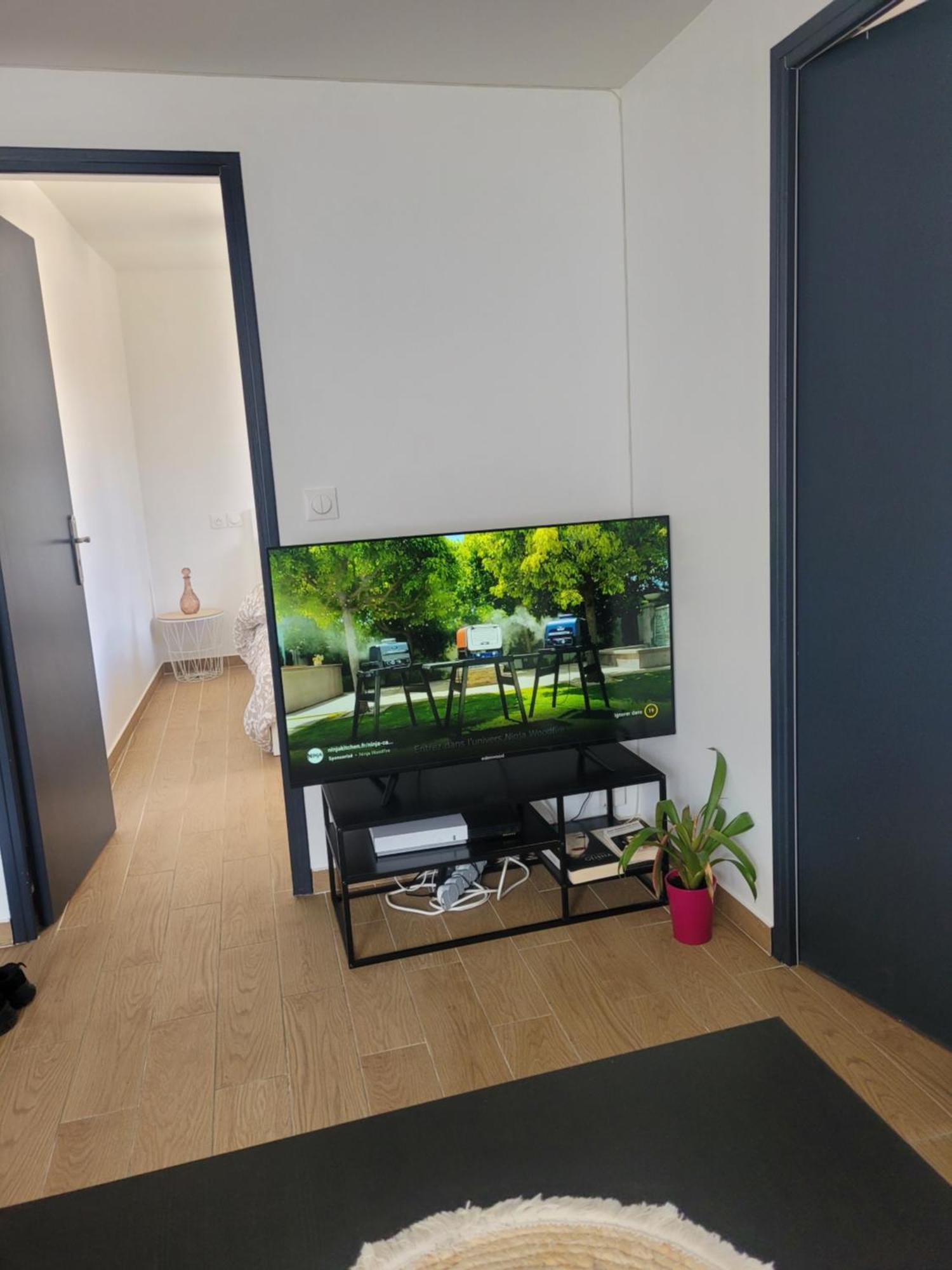 Coquet Appartement A 15Mn De Paris Et 10 Mn De Stade De France, Wifi, Netflix, Groslay Dış mekan fotoğraf