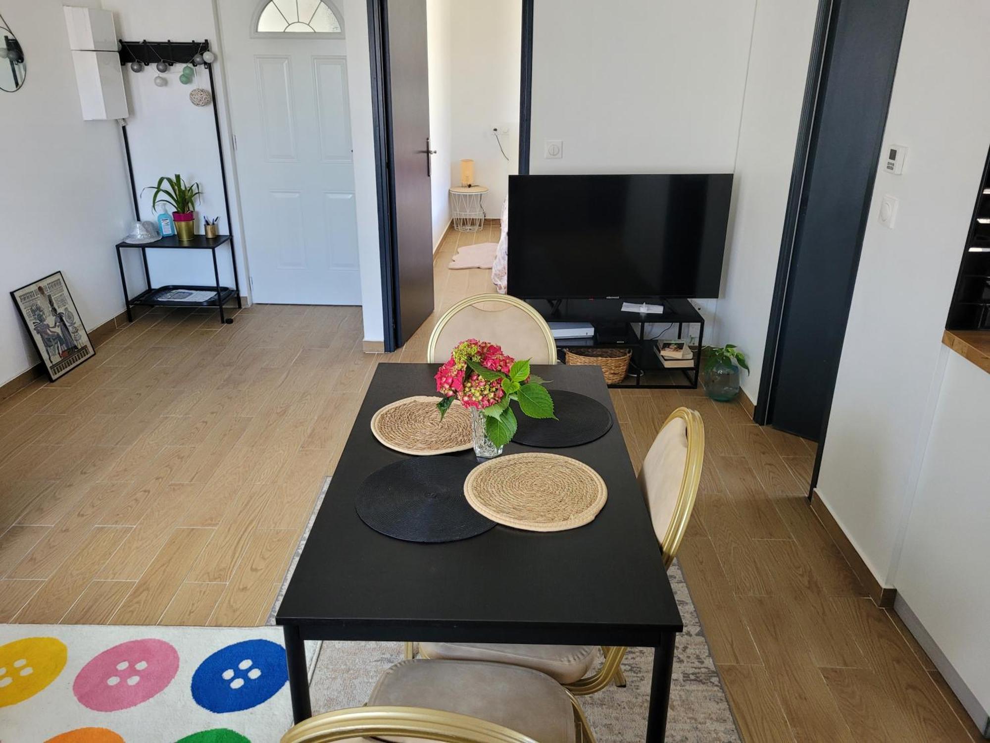 Coquet Appartement A 15Mn De Paris Et 10 Mn De Stade De France, Wifi, Netflix, Groslay Dış mekan fotoğraf